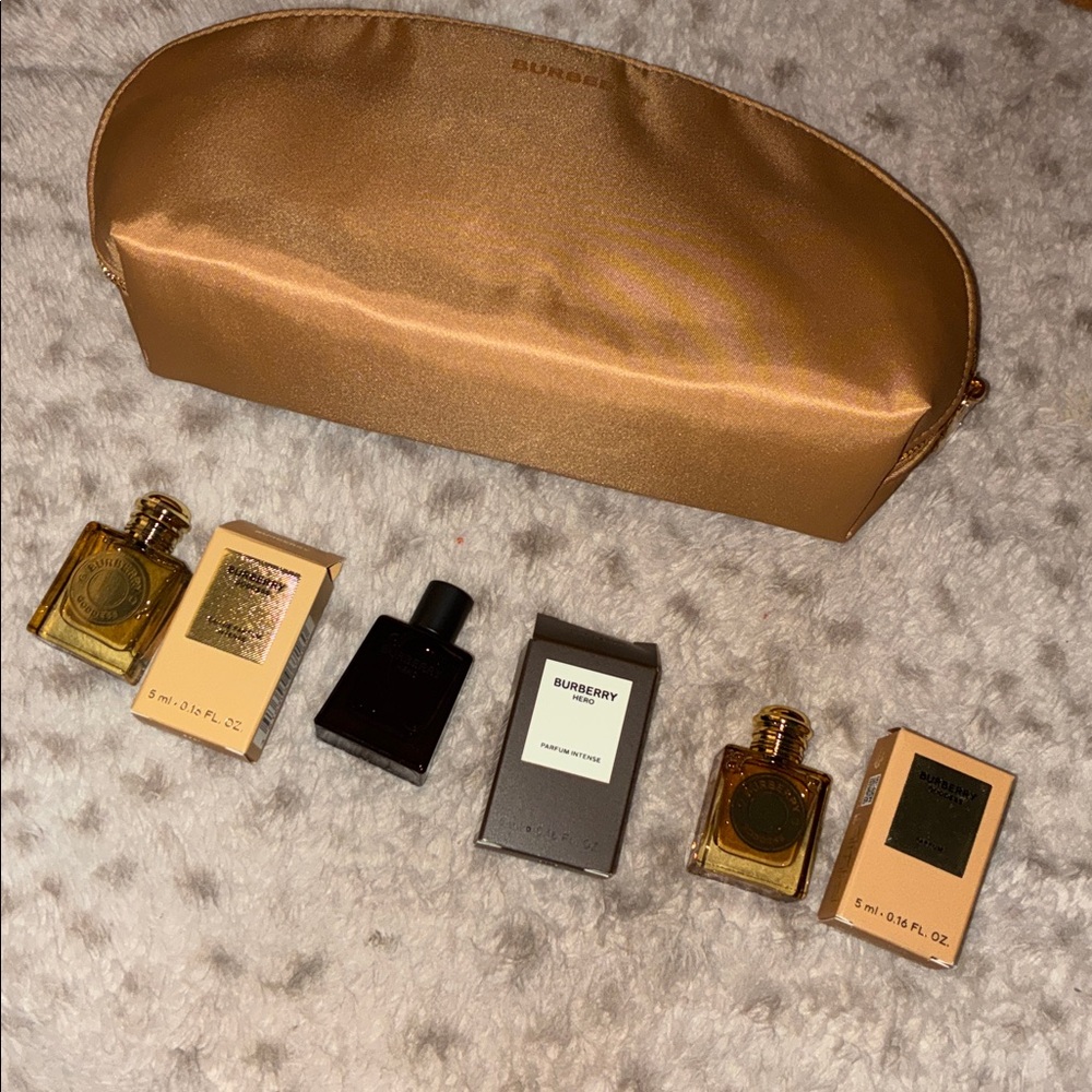 Burberry Tan Cosmetic Bag Set - Picture 8 of 8